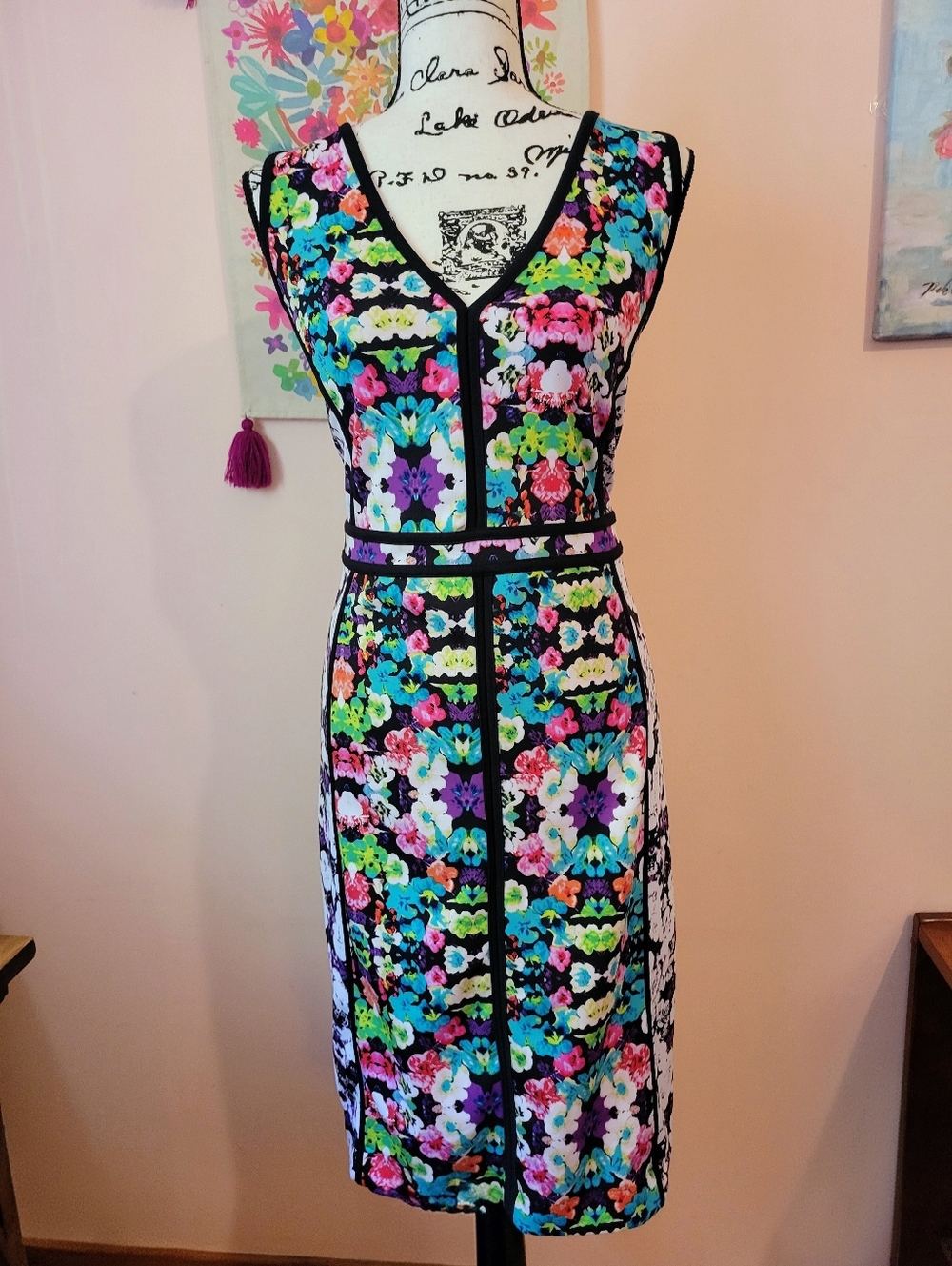 Nicole Miller Sleeveless Watercolor Floral Sheath Dress with Black Trim, EUC, XL